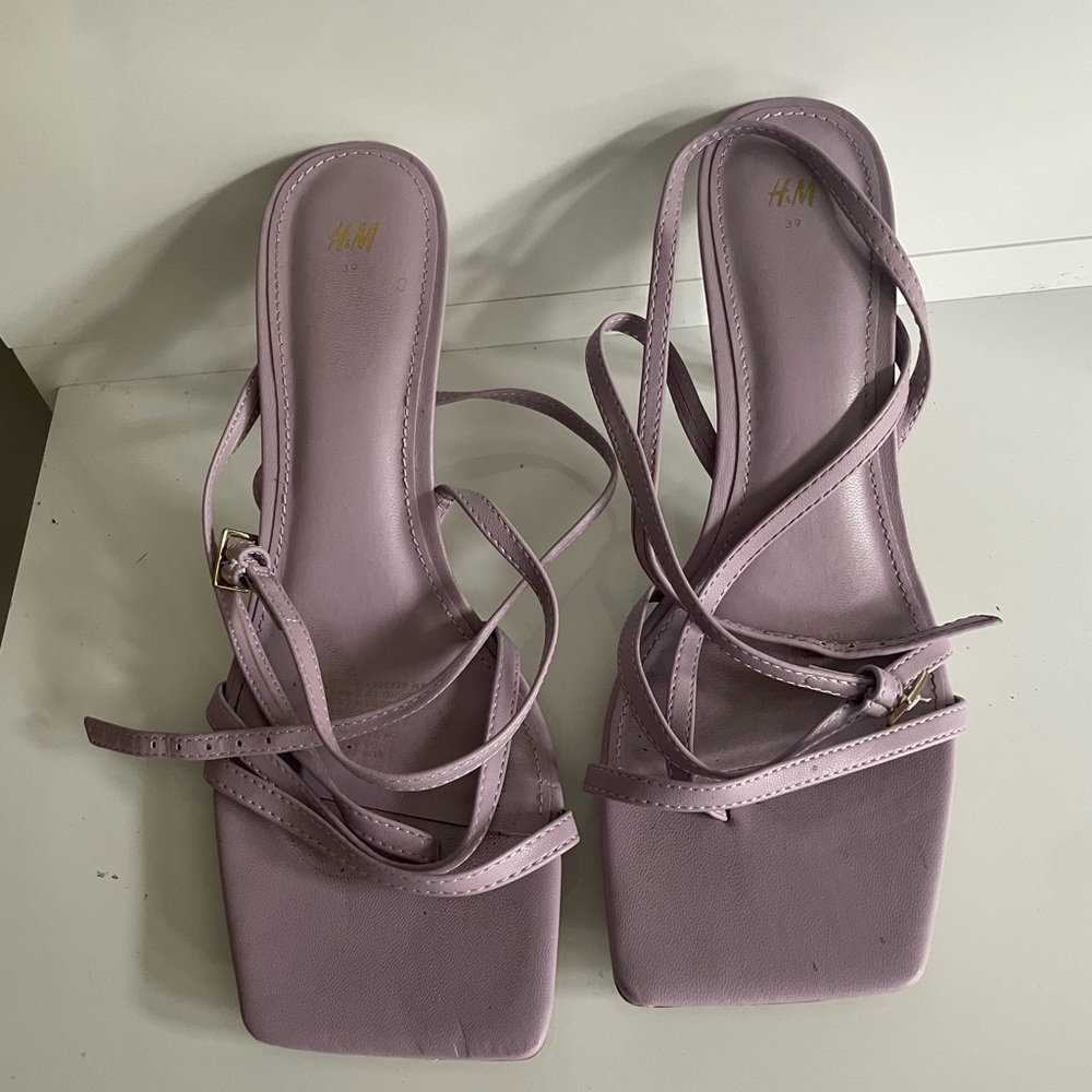 H&M Purple Heeled Sandals with Strappy Design